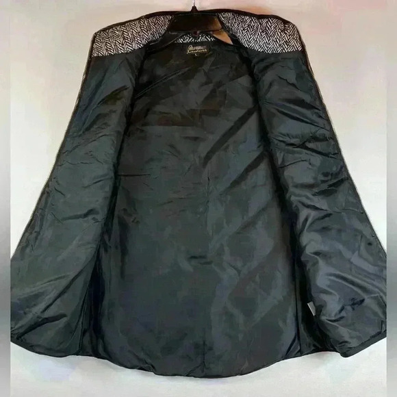 Wichita State Shockers University Gameday Couture puffer vest womens size Large - Picture 8 of 8